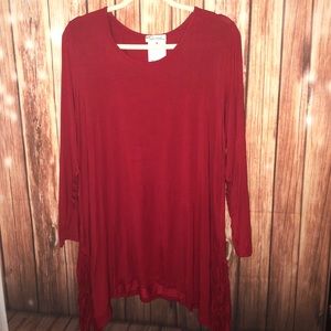 Maroon/burgundy 3/4 sleep fringe top